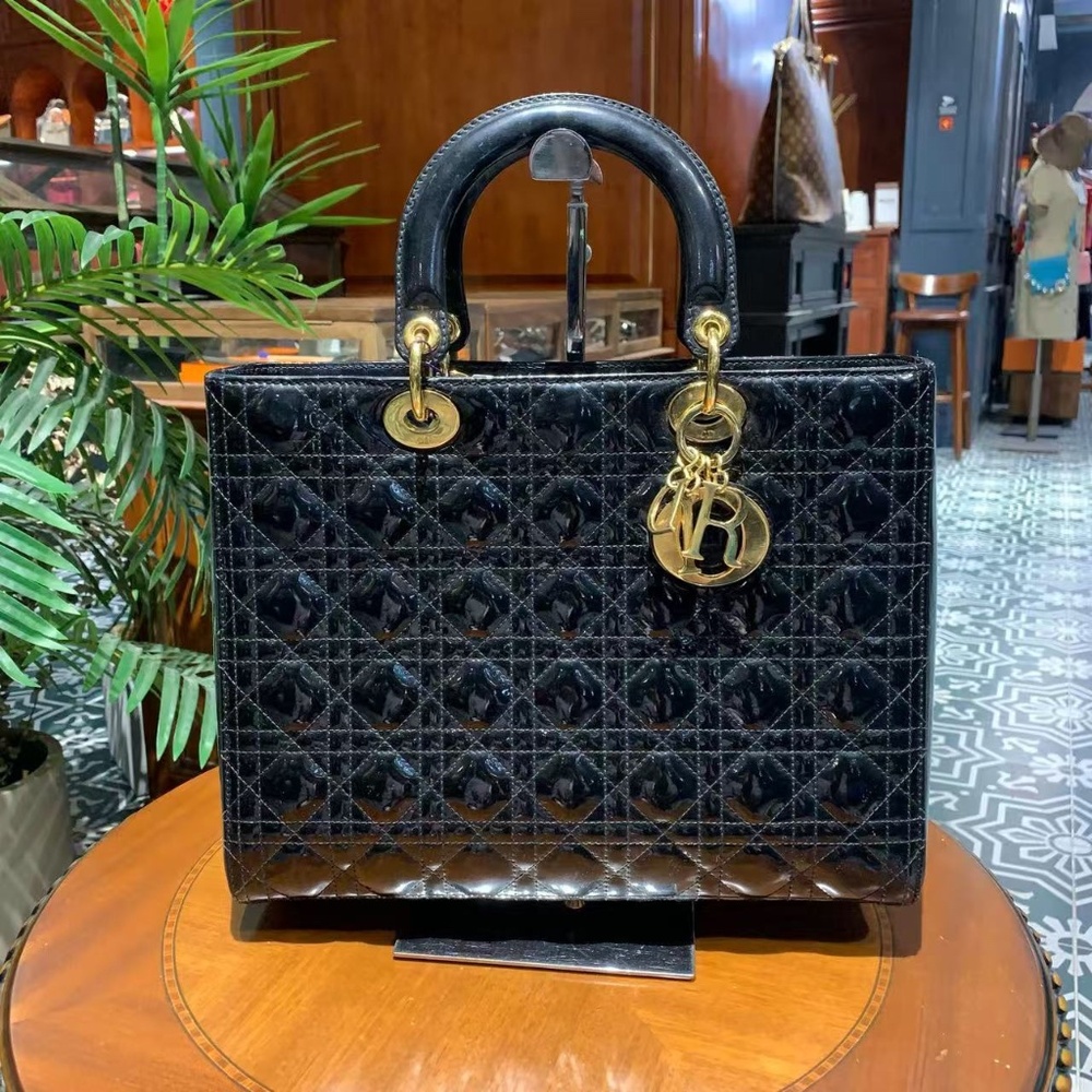 N16 Slightly Used Lady Dior Black Patent Leather Bag Large